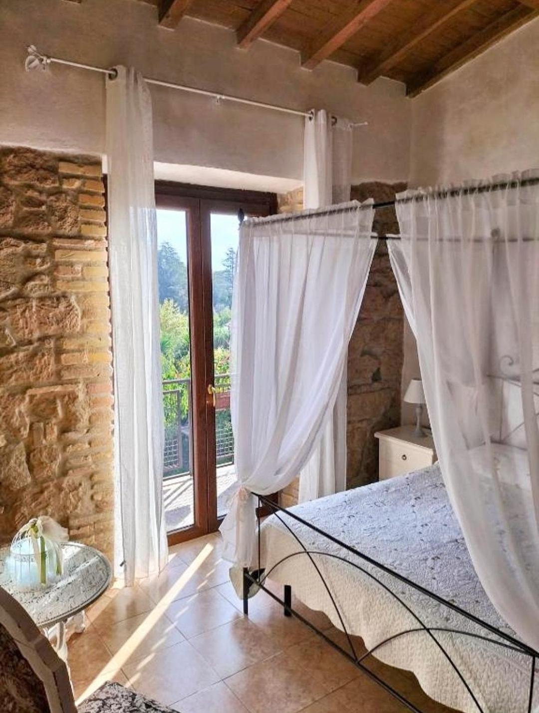 Bed and Breakfast Antico Casale Fabrizi Velletri Exterior foto